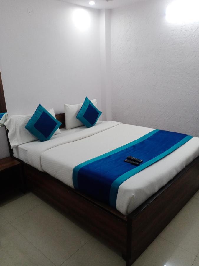 Hotel cozy cave Nuova Delhi Esterno foto
