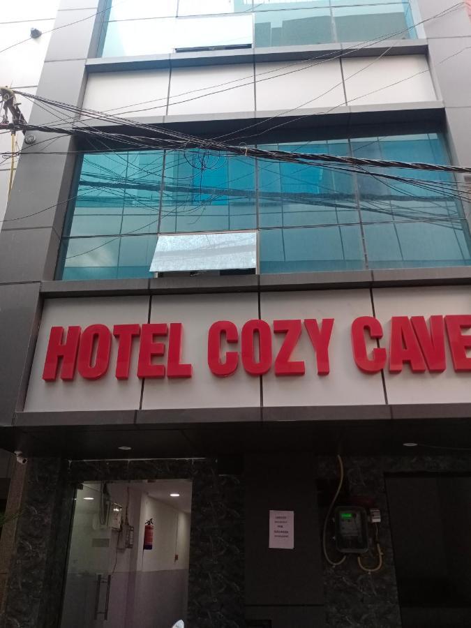 Hotel cozy cave Nuova Delhi Esterno foto