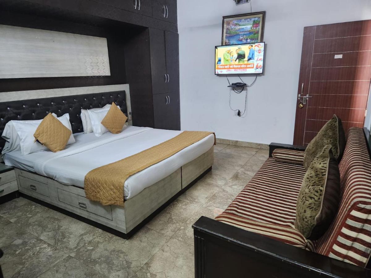 Hotel cozy cave Nuova Delhi Esterno foto